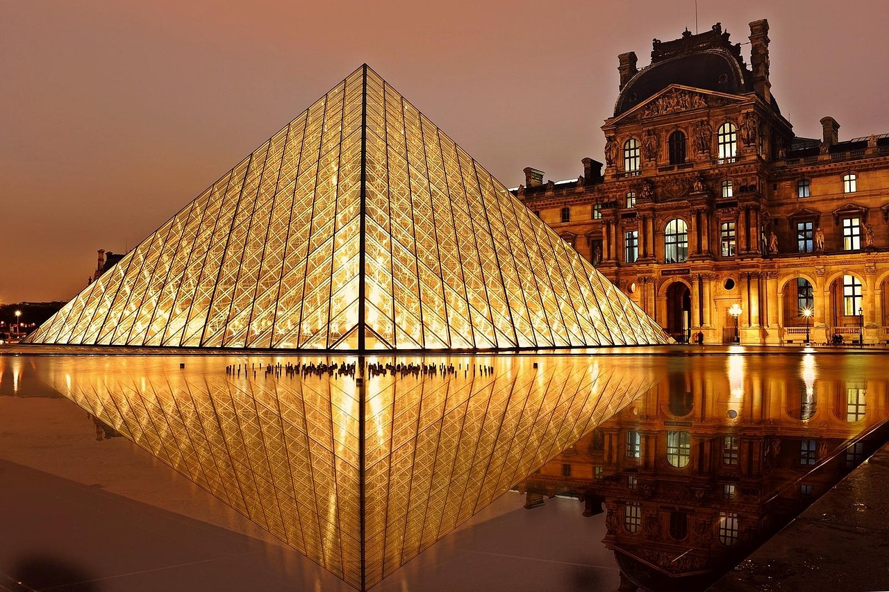 Louvre pyramid background